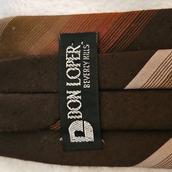 3/$30 DON LOPER 1980s Brown and Orange Striped Ombre Skinny Clip-on Tie - Picture 6 of 7